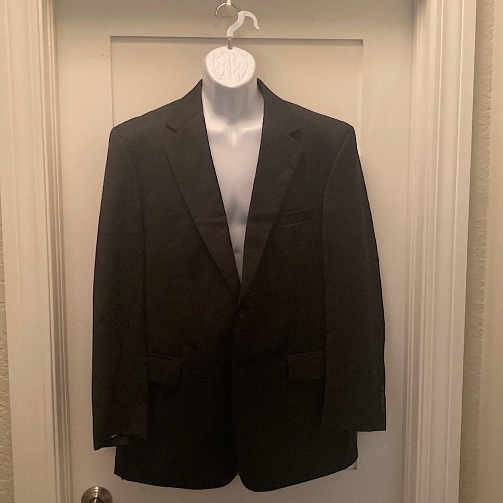 Jos. A. Banks Dark Grey Suit 42 R